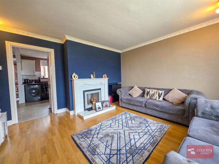 27 Forthill Park
