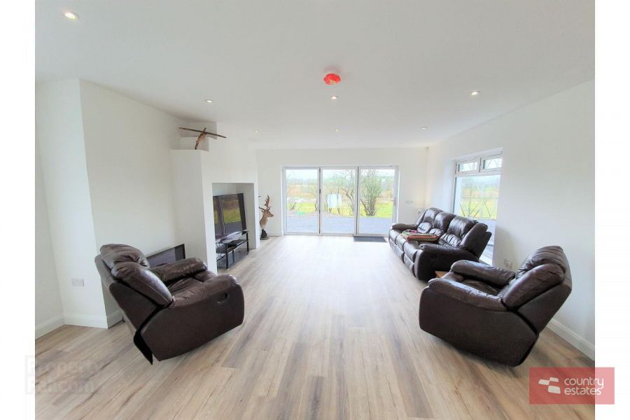 46 Kingsmoss Road