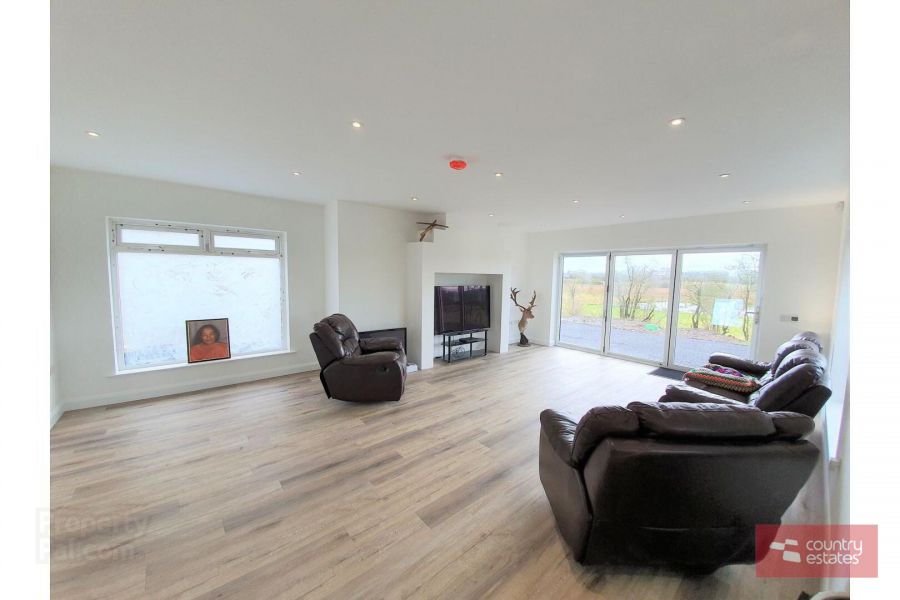 46 Kingsmoss Road