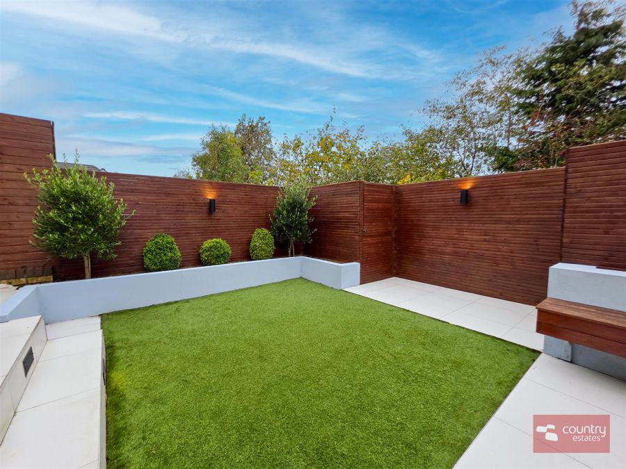 125 Alderley Place