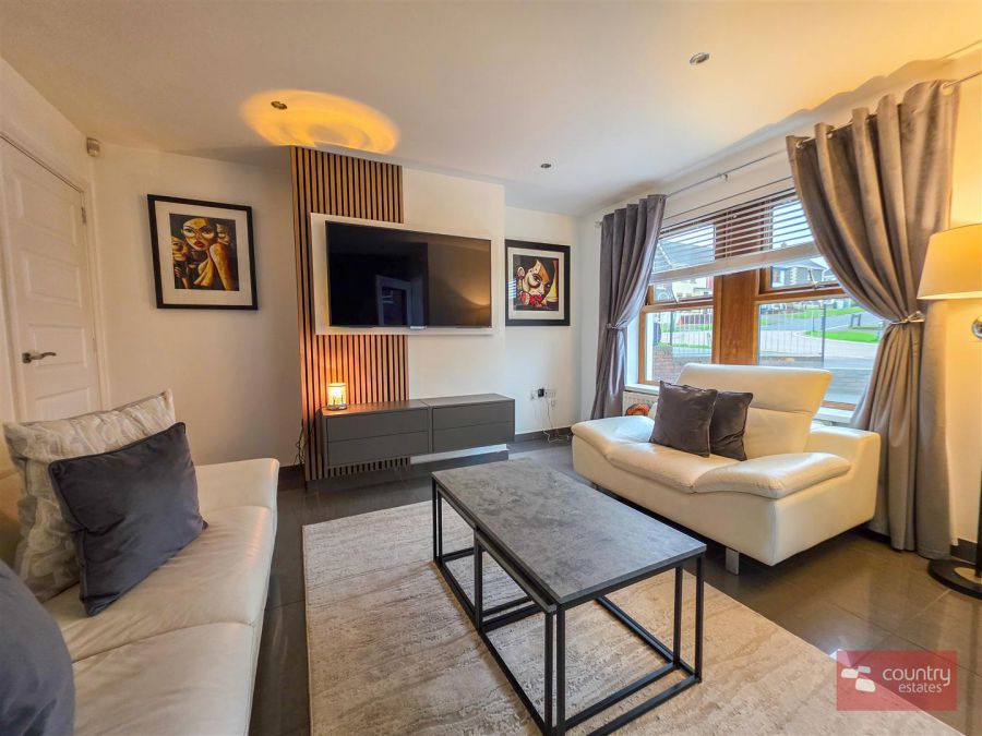 125 Alderley Place