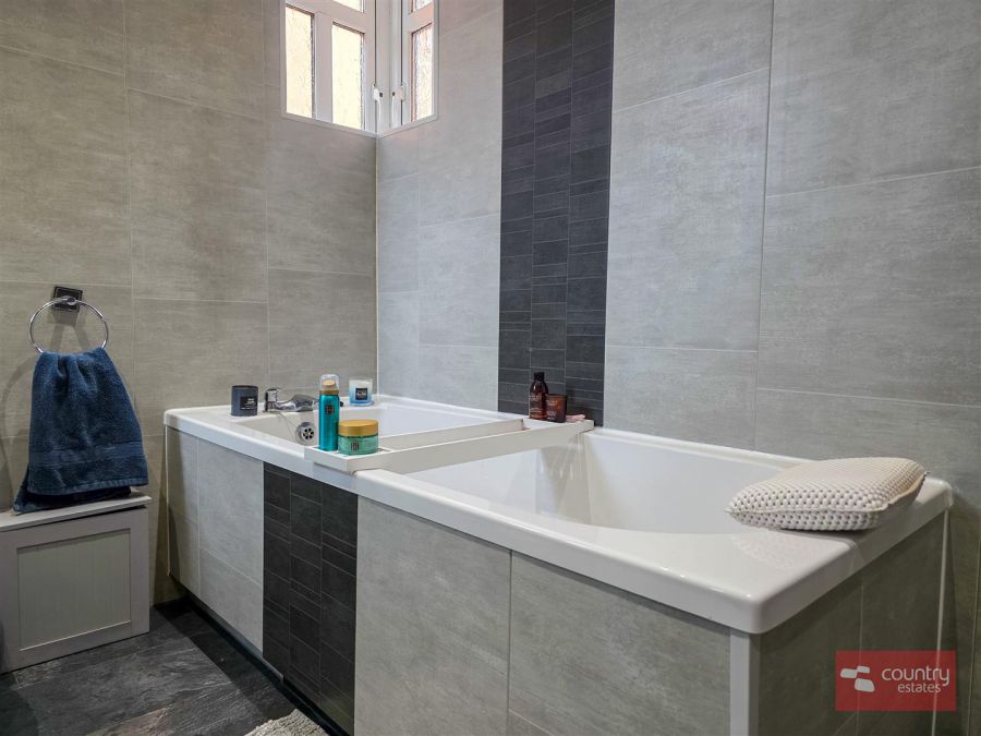 5 Fernridge Avenue 5 Fernridge Avenue