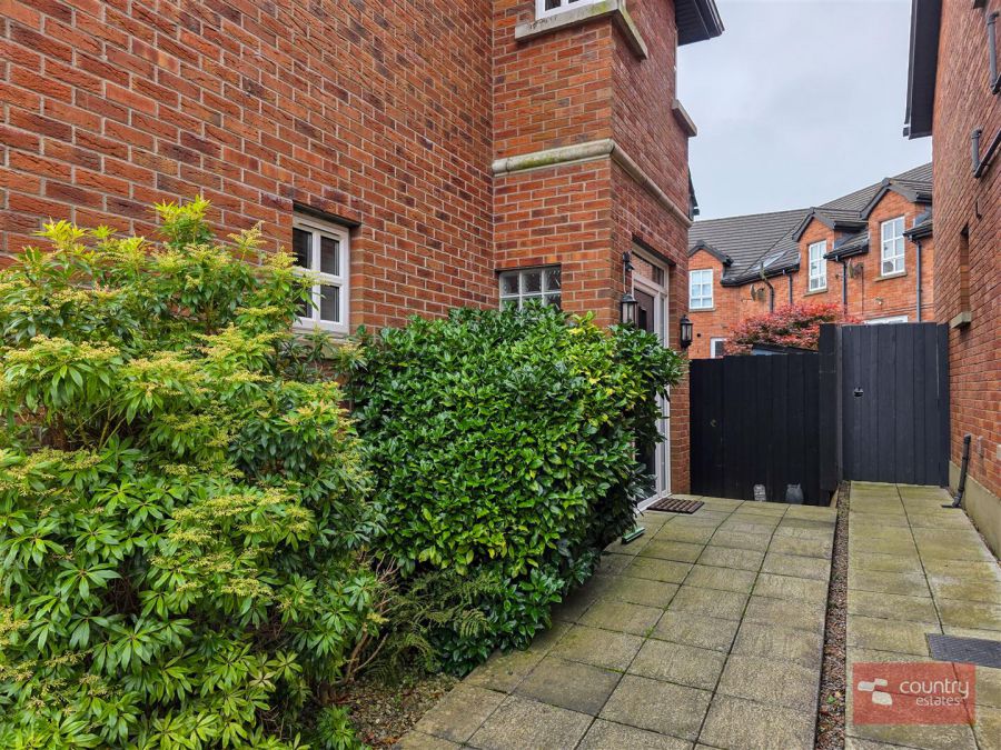 5 Fernridge Avenue 5 Fernridge Avenue