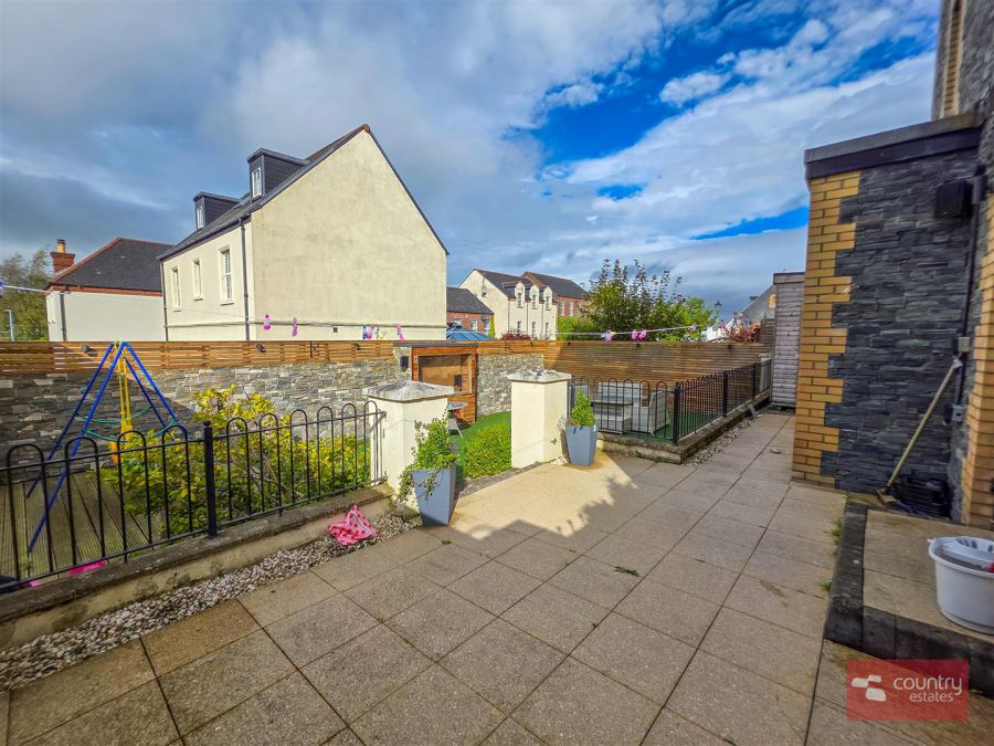 99 Blackrock Square