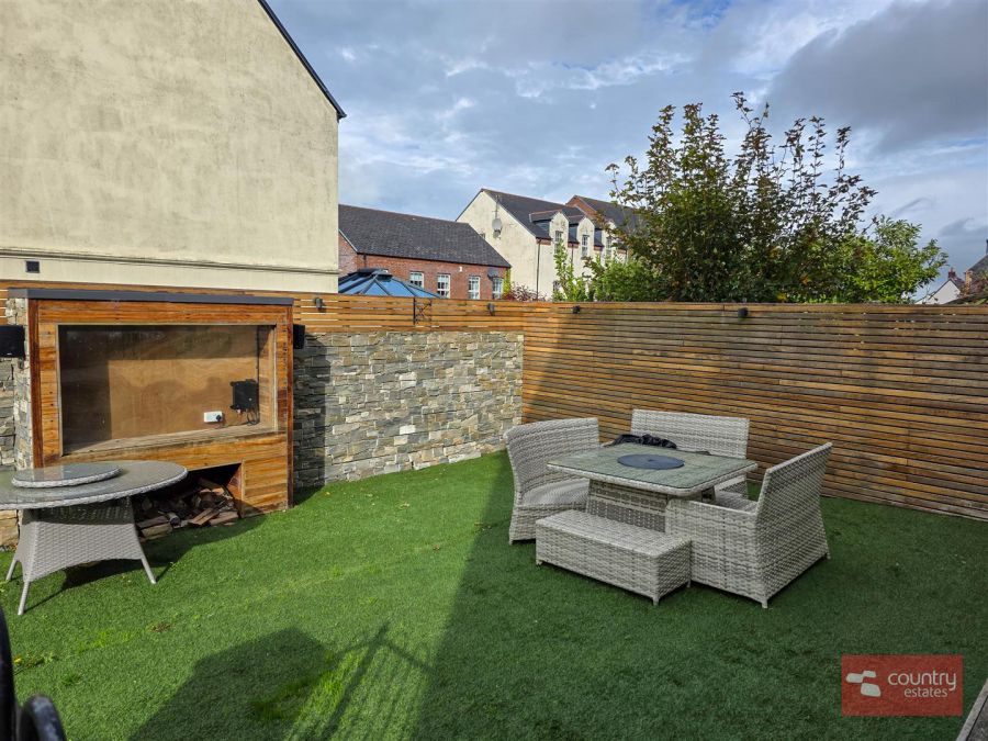 99 Blackrock Square