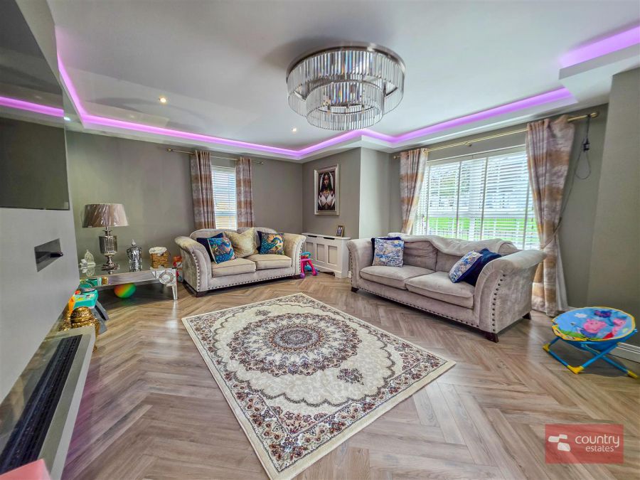 99 Blackrock Square
