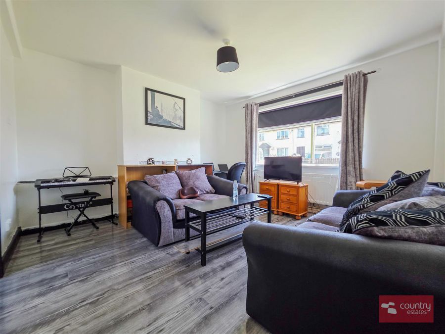 14b Crossreagh Drive