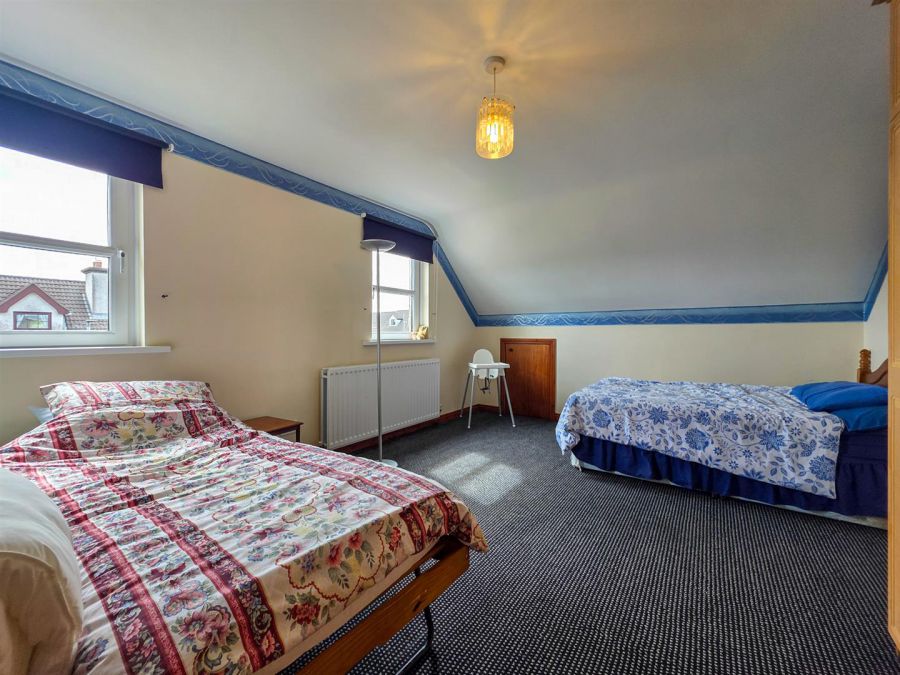 23 Craiglands Manor