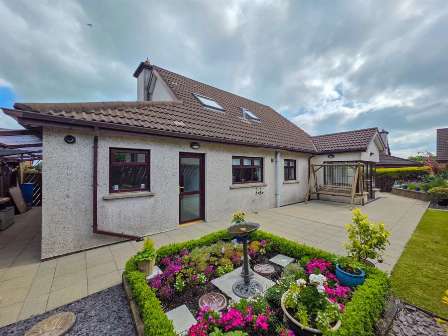 23 Craiglands Manor
