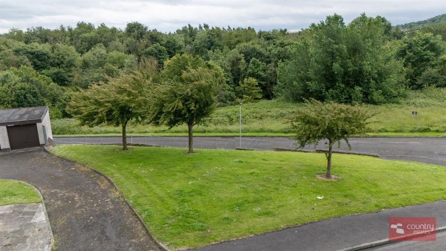 24d Cloyne Crescent