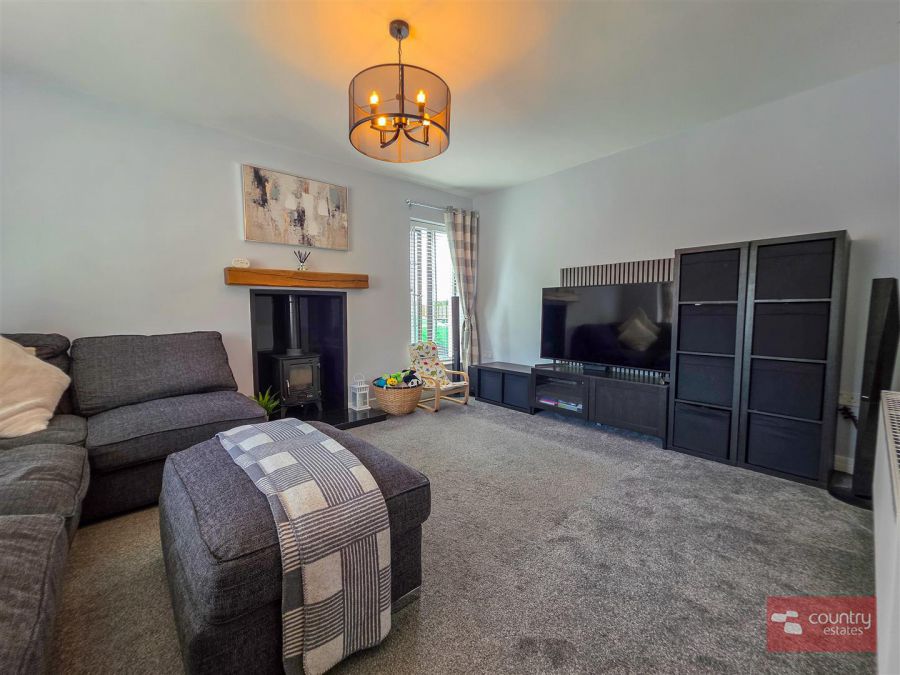 16 Chantry Gardens