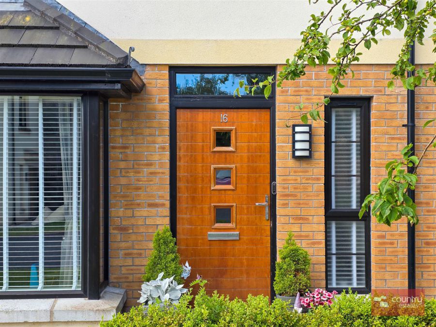 16 Chantry Gardens