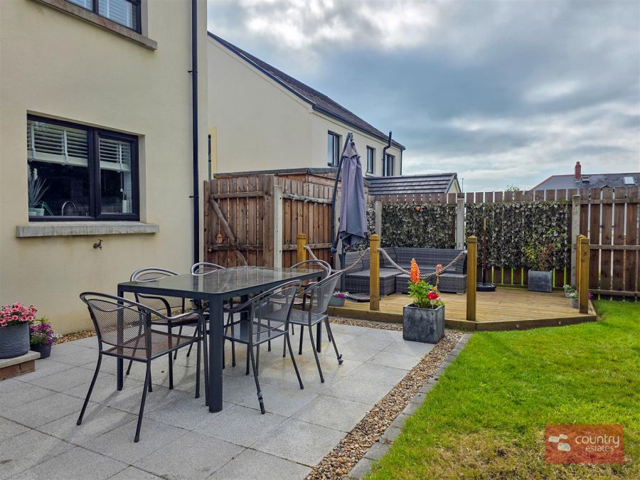 16 Chantry Gardens