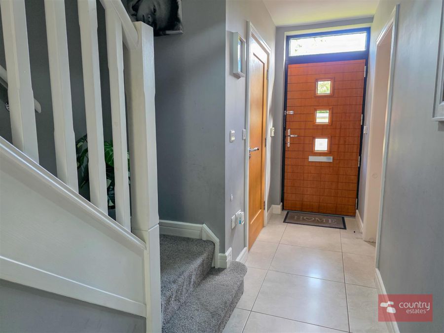 16 Chantry Gardens