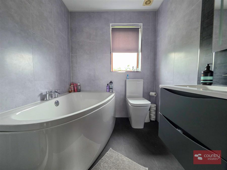 17 Aylesbury Road