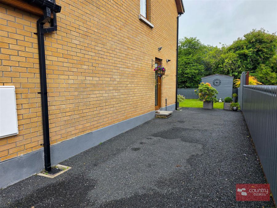 17 Aylesbury Road