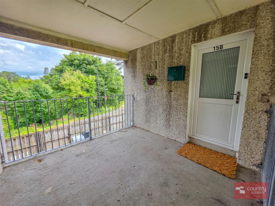 15b Glenville Park