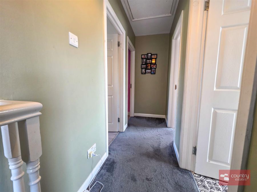 17 Abbeyhill Drive