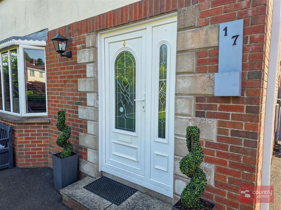17 Abbeyhill Drive