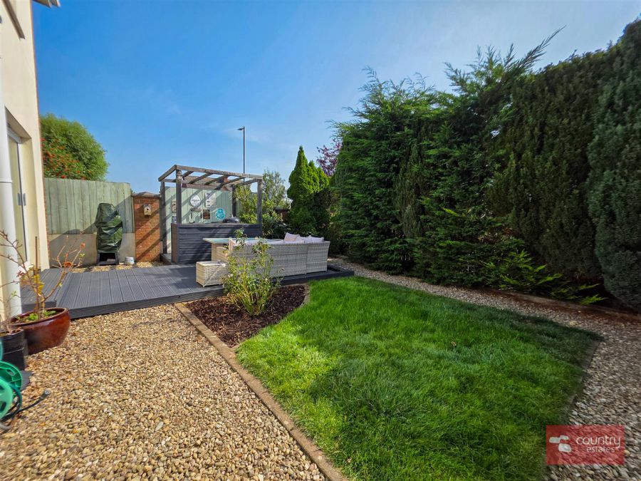 17 Abbeyhill Drive