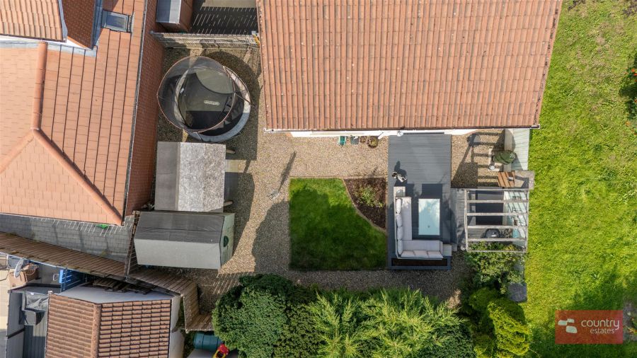 17 Abbeyhill Drive