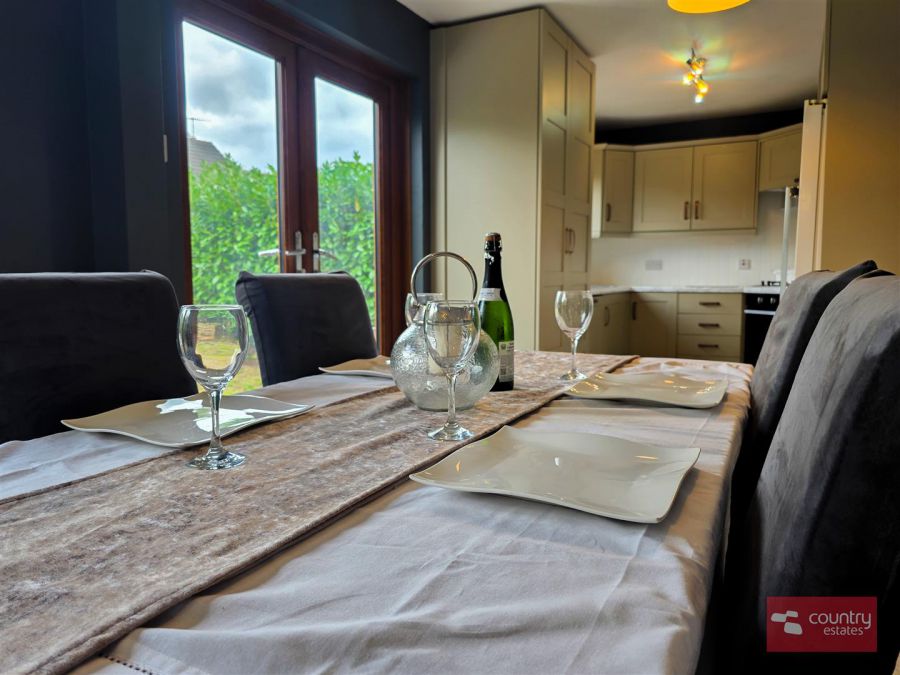 5 Burnet Close