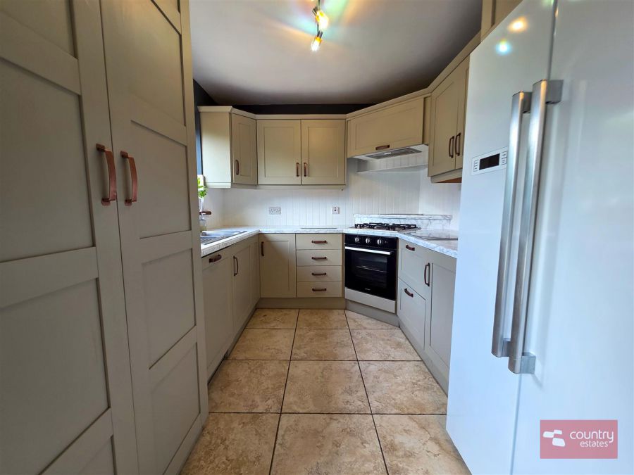 5 Burnet Close