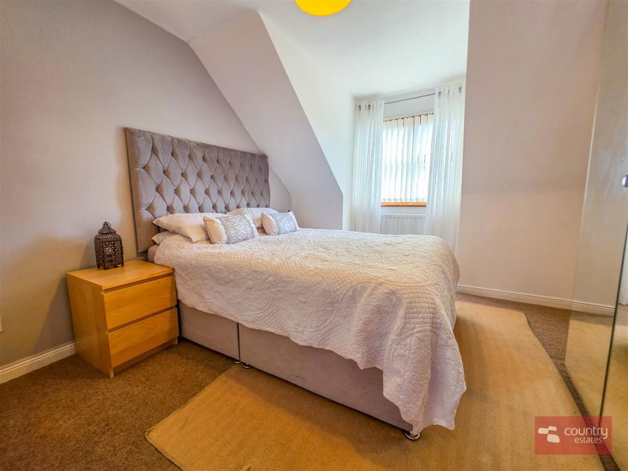 5 Burnet Close