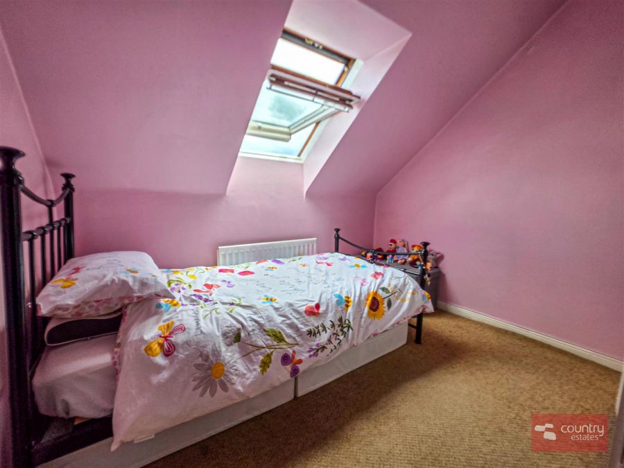 5 Burnet Close