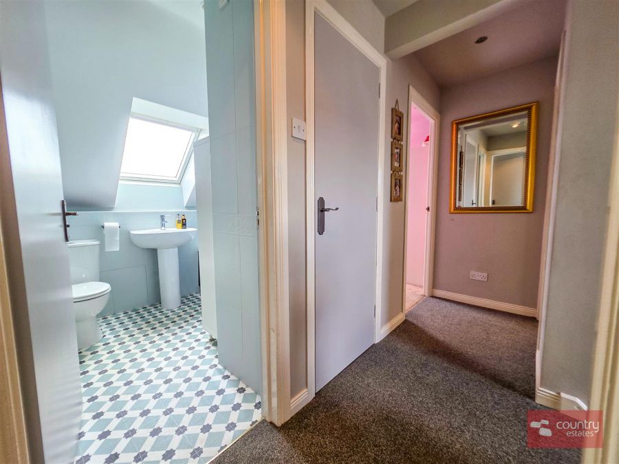 5 Burnet Close