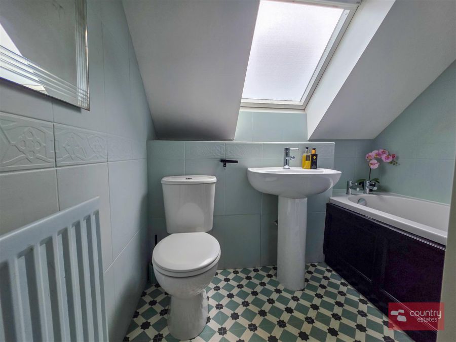 5 Burnet Close