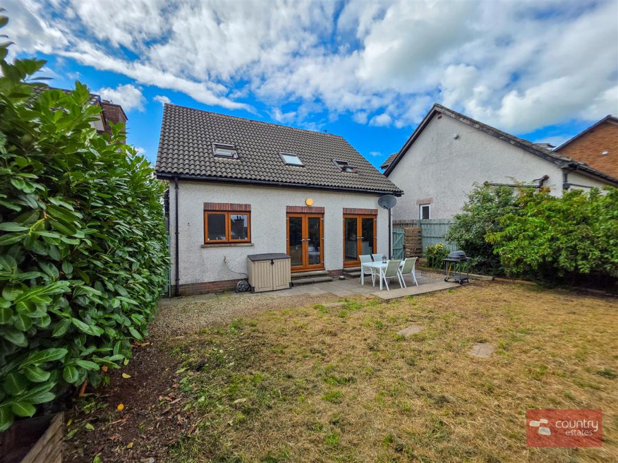 5 Burnet Close