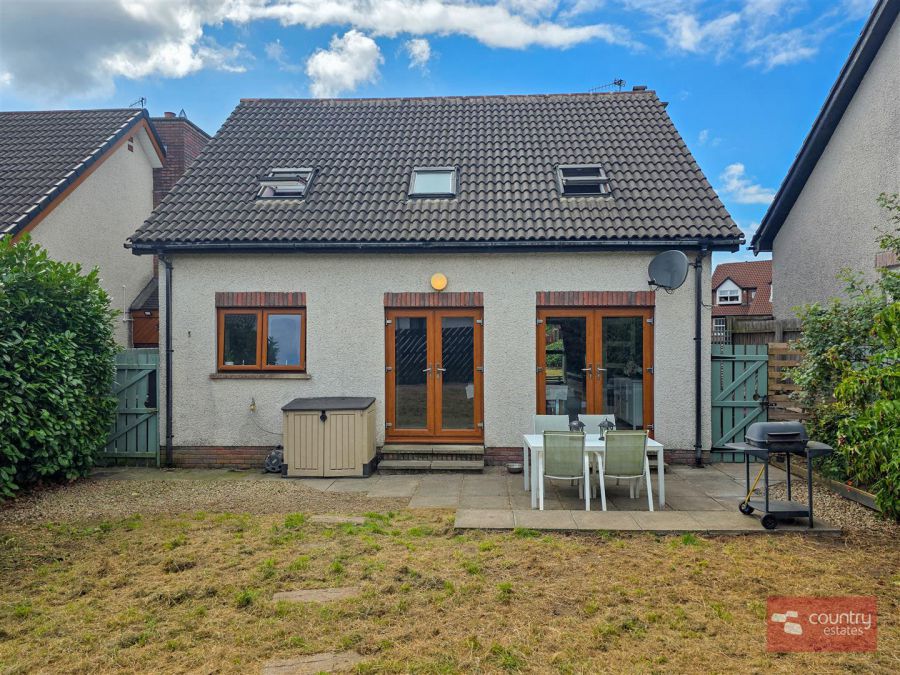 5 Burnet Close