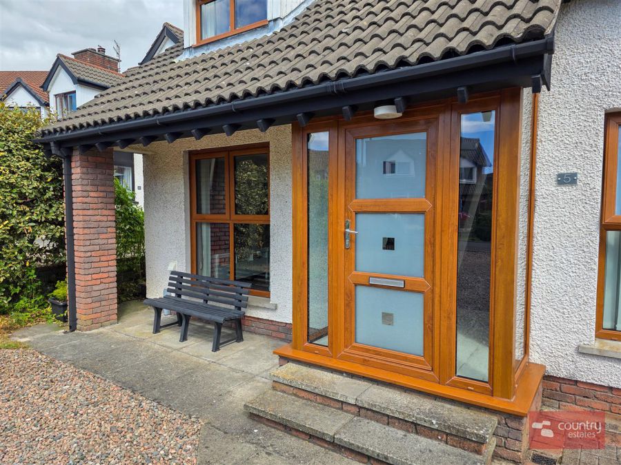 5 Burnet Close