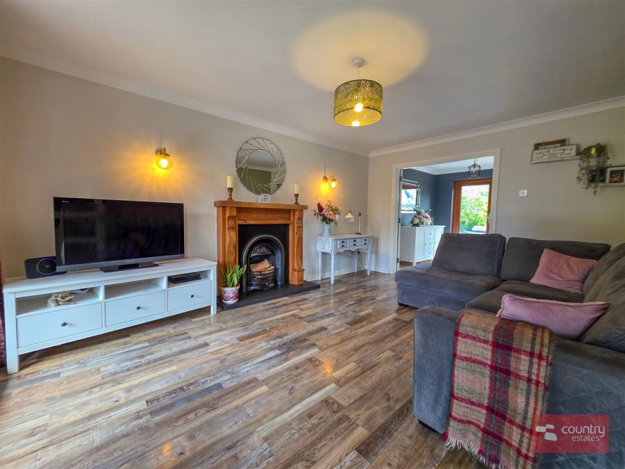 5 Burnet Close