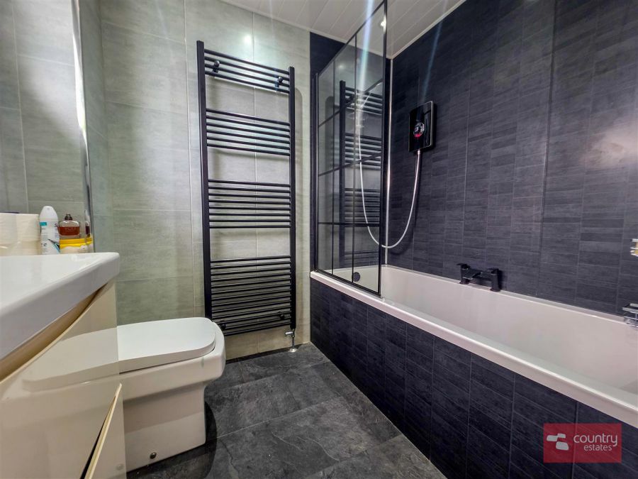 2 Owenreagh Close