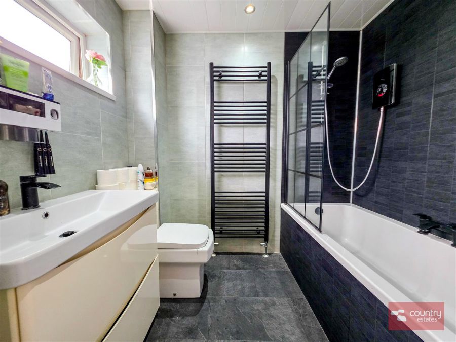 2 Owenreagh Close