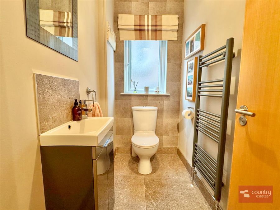 5 Northview Manor