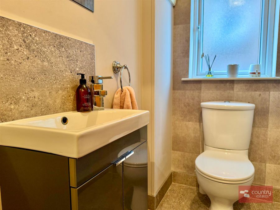 5 Northview Manor