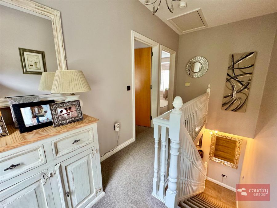 5 Northview Manor