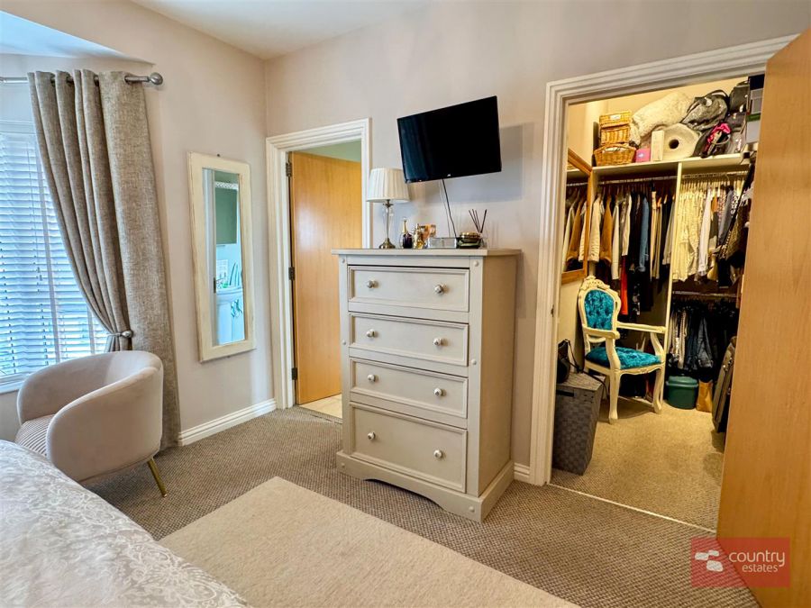 5 Northview Manor