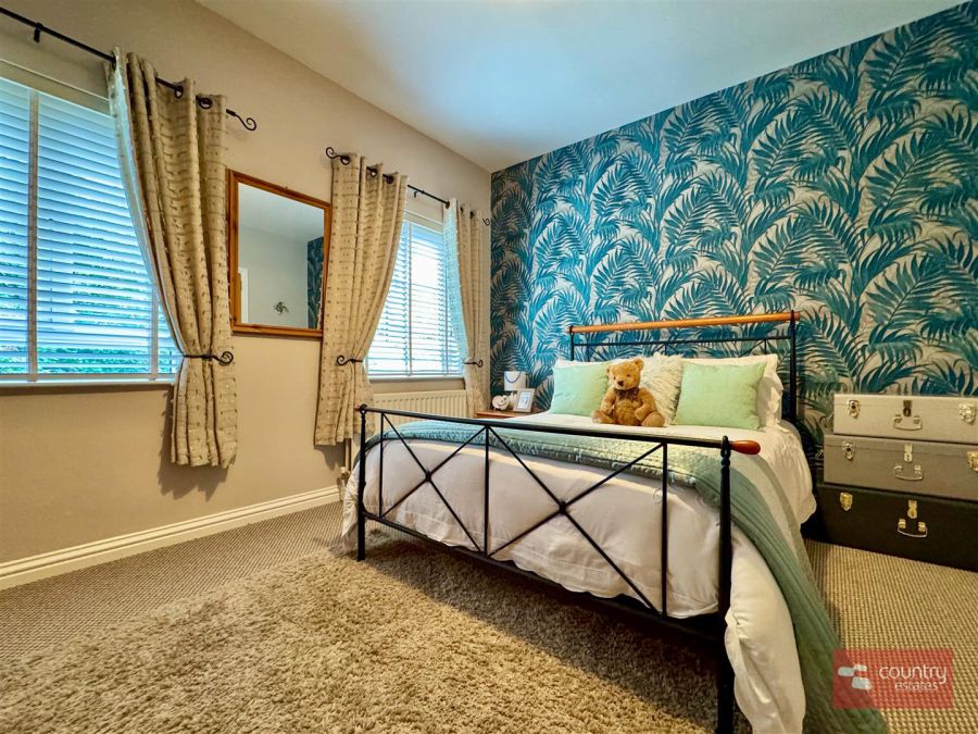 5 Northview Manor