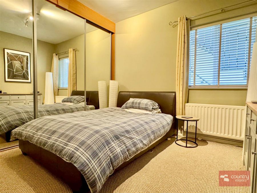 5 Northview Manor