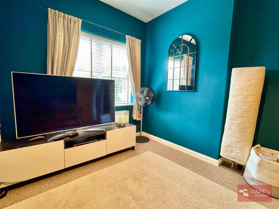 5 Northview Manor