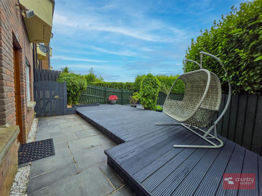 5 Northview Manor