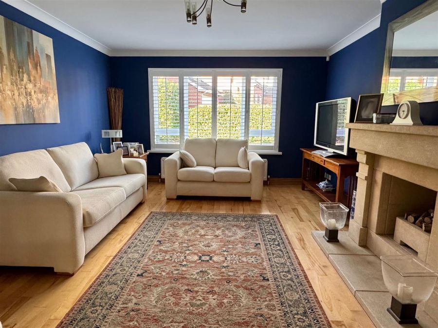 8 Meadow Dale 8 Meadow Dale