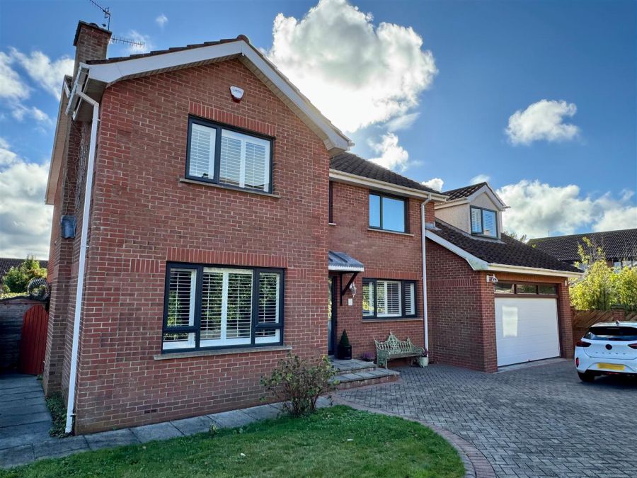 8 Meadow Dale 8 Meadow Dale