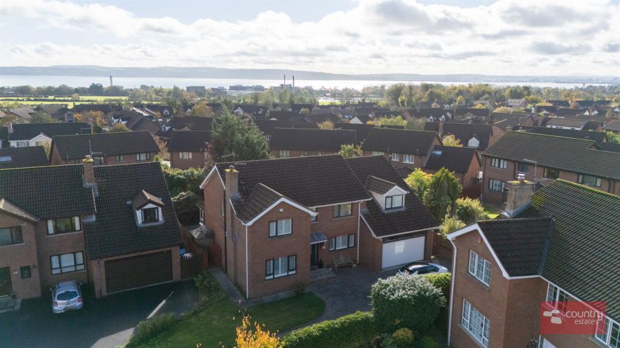 8 Meadow Dale