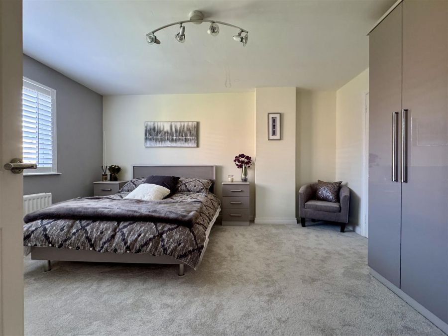 8 Meadow Dale 8 Meadow Dale