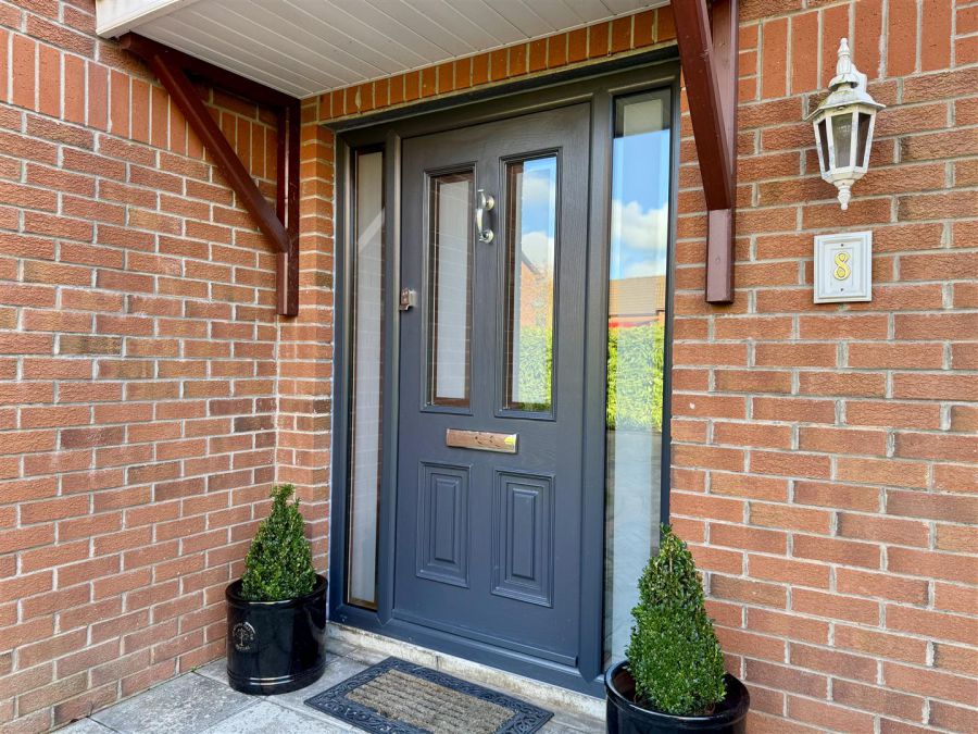 8 Meadow Dale 8 Meadow Dale
